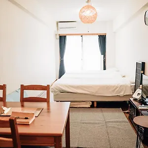 Tipy Records Apartment