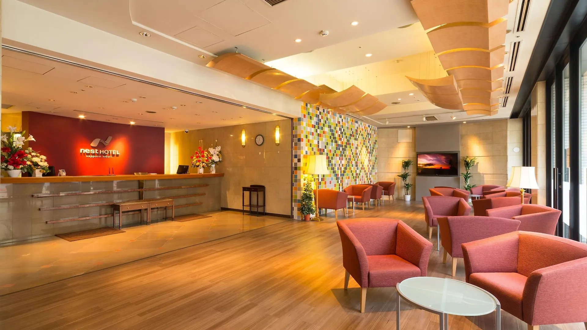 Nest Hotel Sapporo Odori 3*,